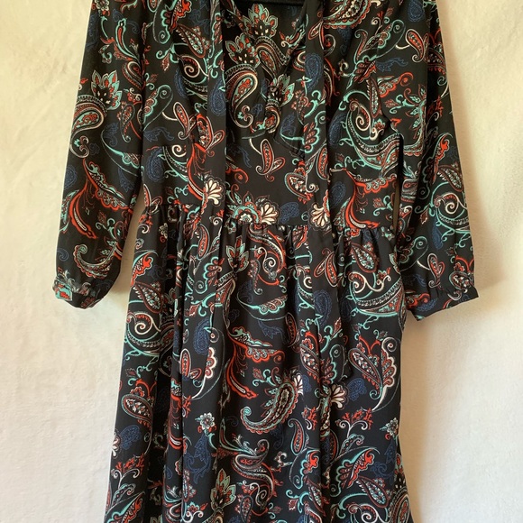 Woman dress floral - Picture 3 of 8